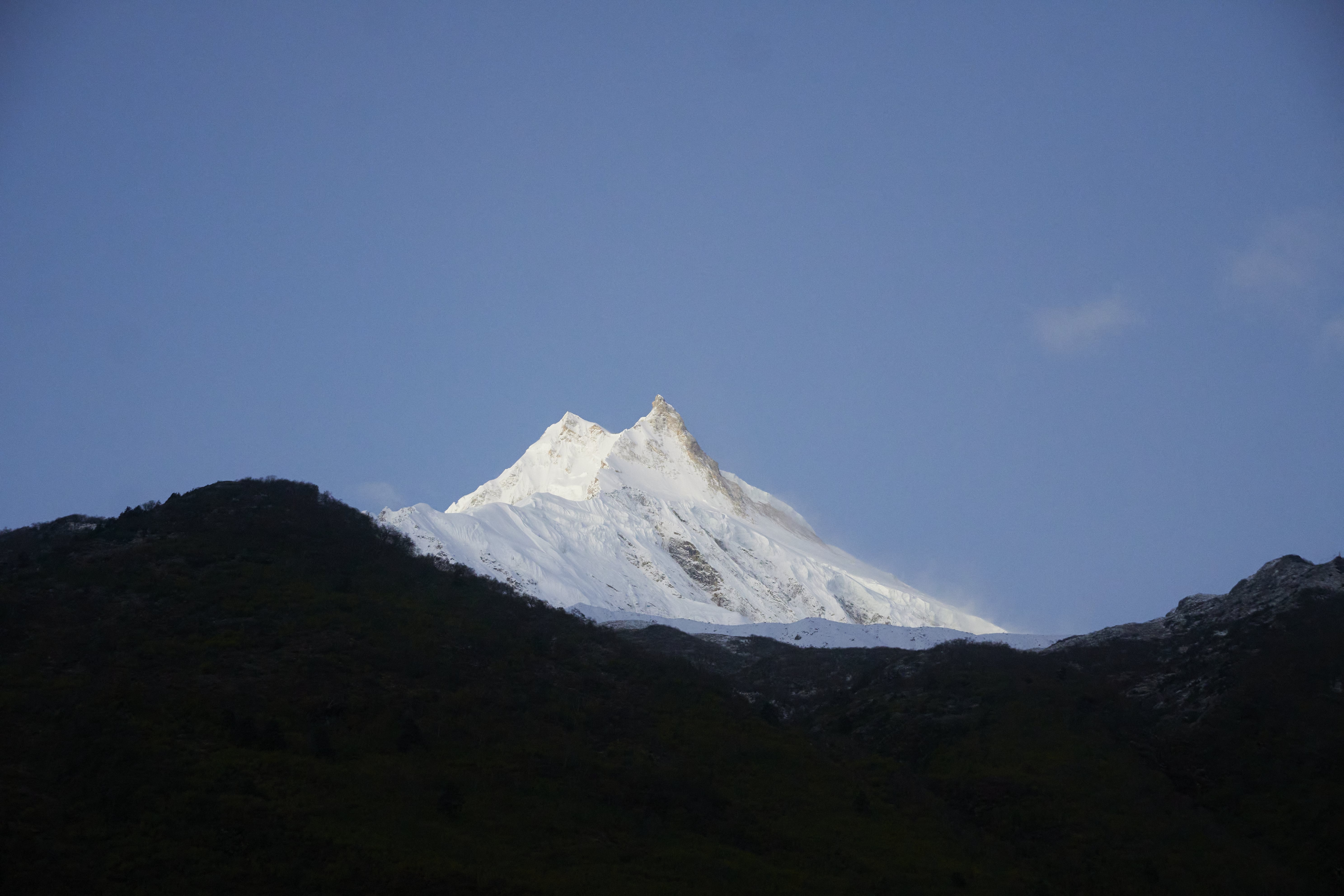 Manaslu Base Camp Trek 